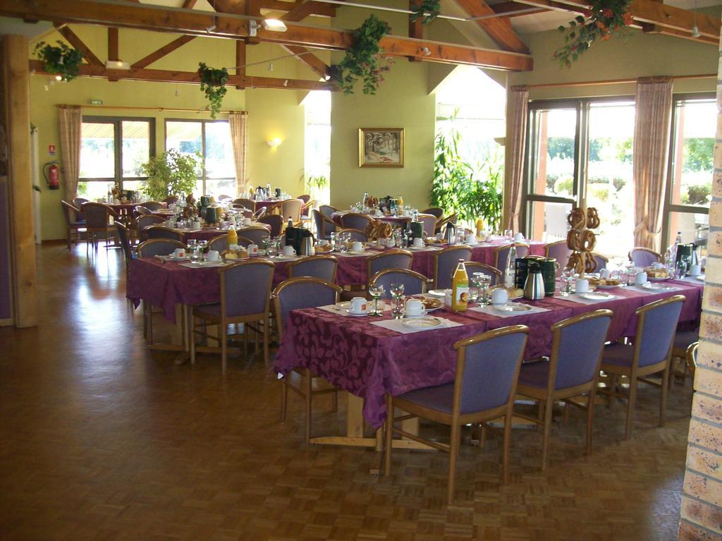 Hotel Restaurant La Tour Romaine - Haguenau - Strasbourg Nord Schweighouse-sur-Moder ภายนอก รูปภาพ
