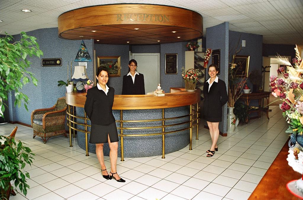 Hotel Restaurant La Tour Romaine - Haguenau - Strasbourg Nord Schweighouse-sur-Moder ภายนอก รูปภาพ